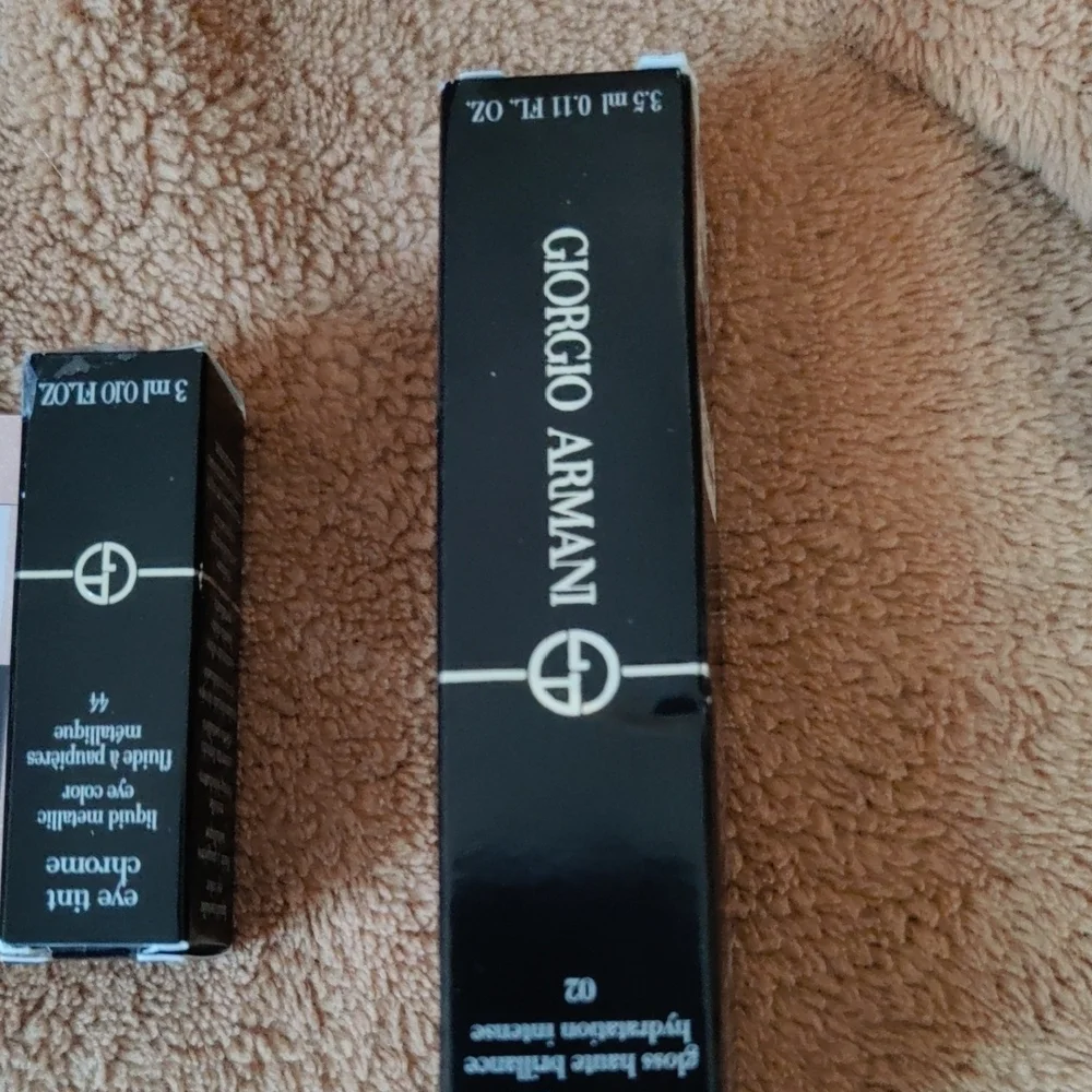 Giorgio Armani Red and Black Beauty Set 7inDx7.5inD - Picture 9 of 16